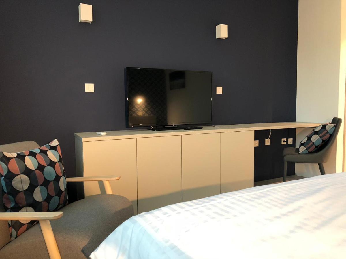 לנדבה Hotel Cubis מראה חיצוני תמונה