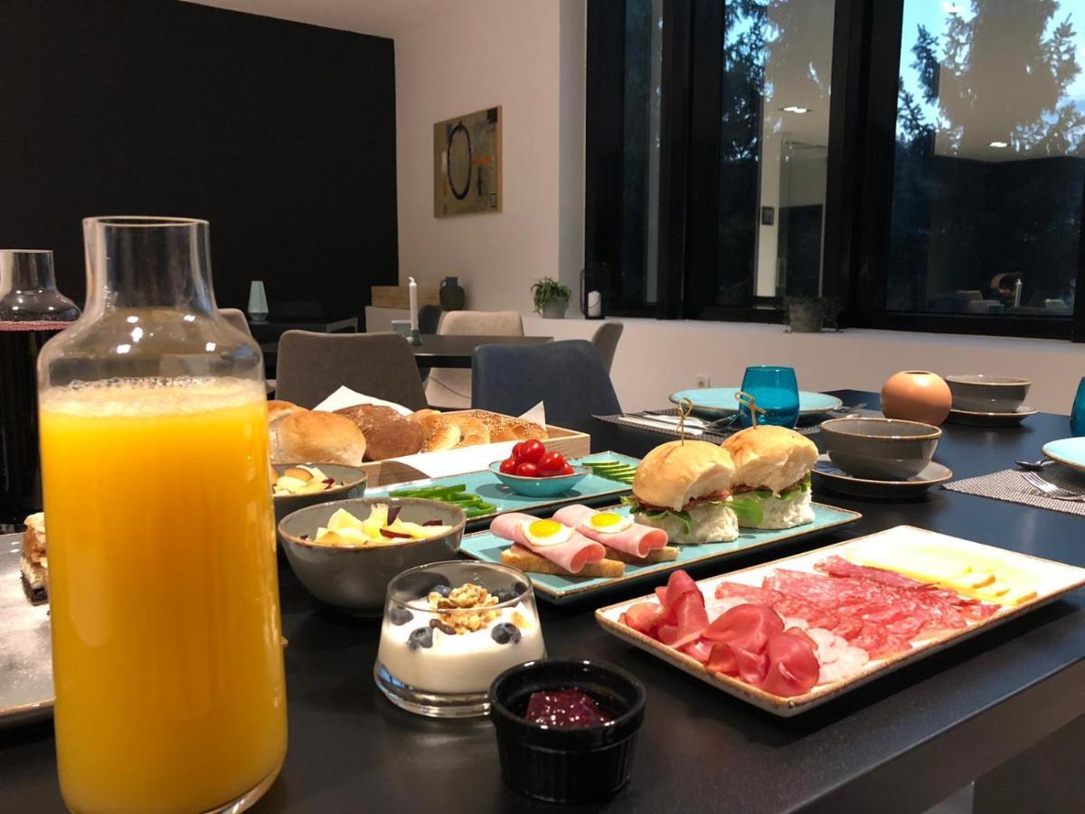 לנדבה Hotel Cubis מראה חיצוני תמונה