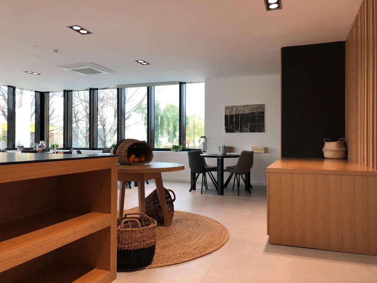 לנדבה Hotel Cubis מראה חיצוני תמונה