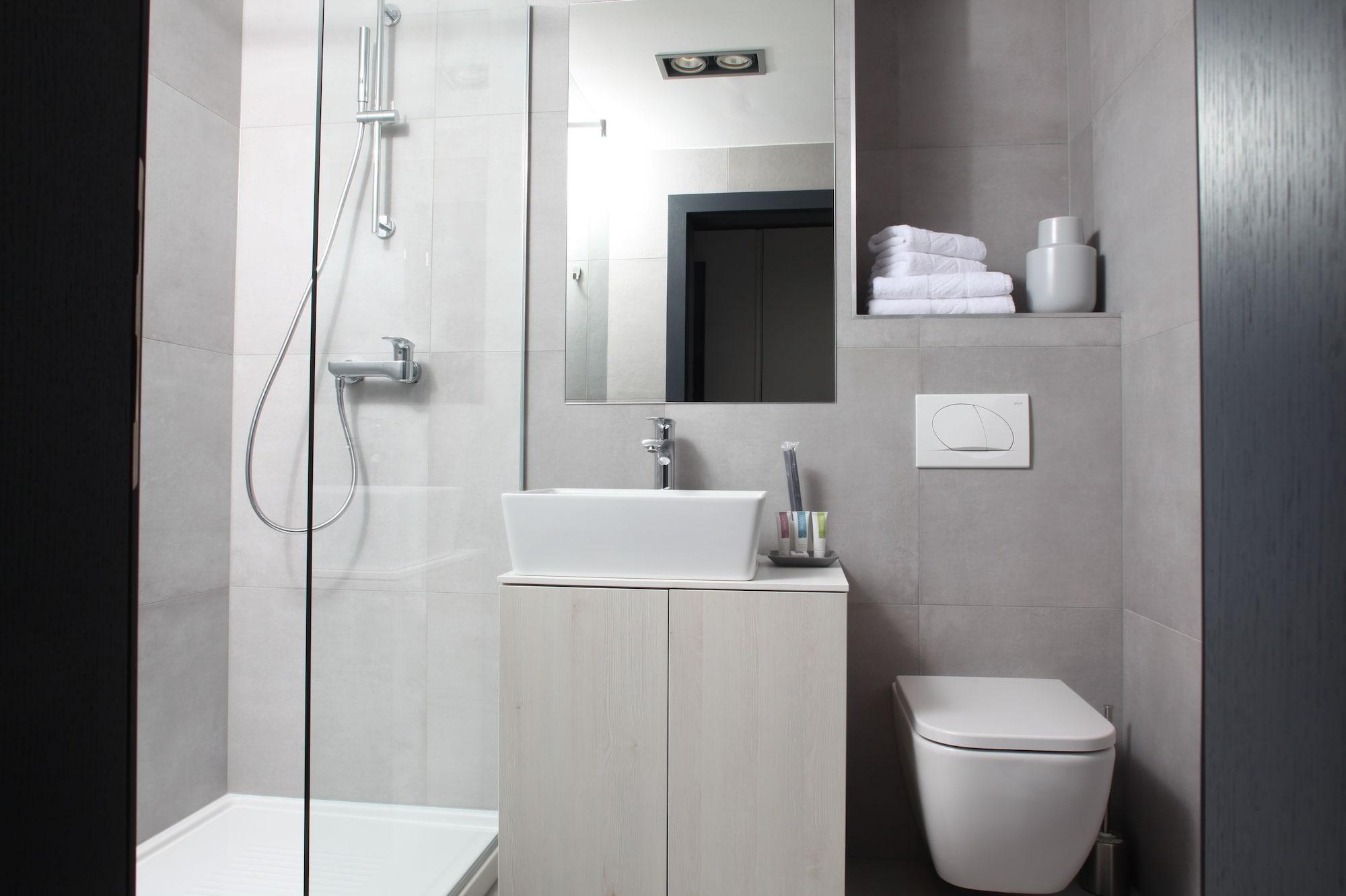לנדבה Hotel Cubis מראה חיצוני תמונה